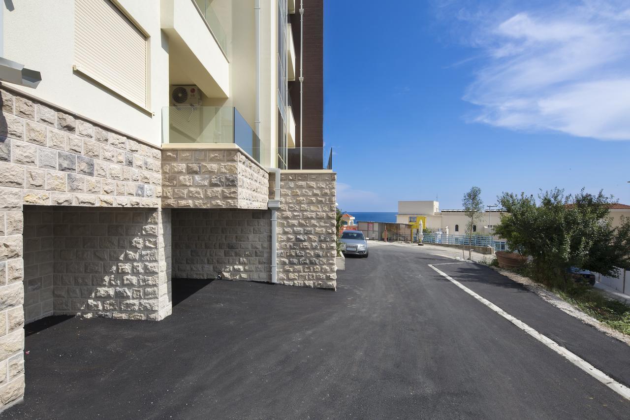 Eukaliptus Apartment Becici  Exterior photo